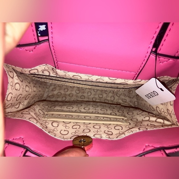 🔥NWT RARE🔥 GUESS Silvana Barbie Pink Quilted Vegan Leather Mini Tote - Picture 10 of 11